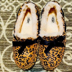 UGG slippers! Size 7.5